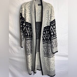 Repeat Luxury Geneva Cozy Black and Gray Patterned Women's Maxi Sweater
